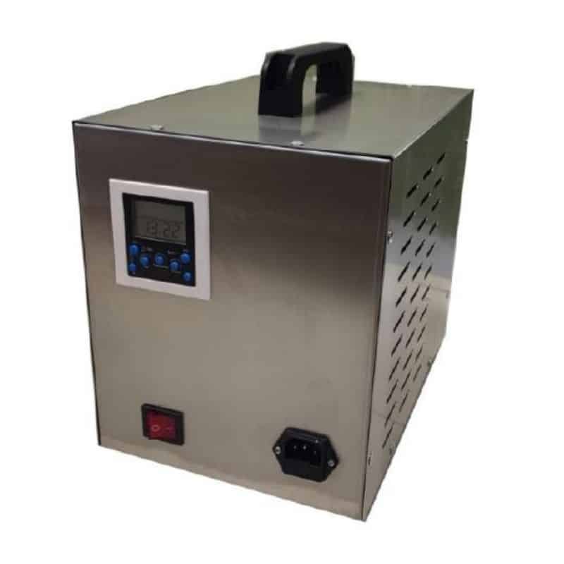 Generatore di ozono gas per aria uso professionale. Rimuove muffa,fumo e miglora l'ossigeno dall'aria. Utile nei ristoranti, camere d'albergo, uffici.
Produzione di ozono 10gr/h